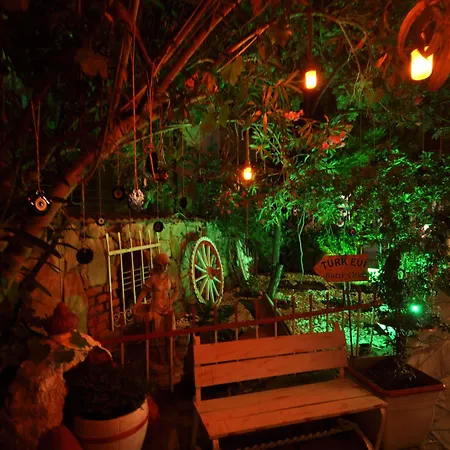 Tuerk Evi 酒店 Sarimsakli