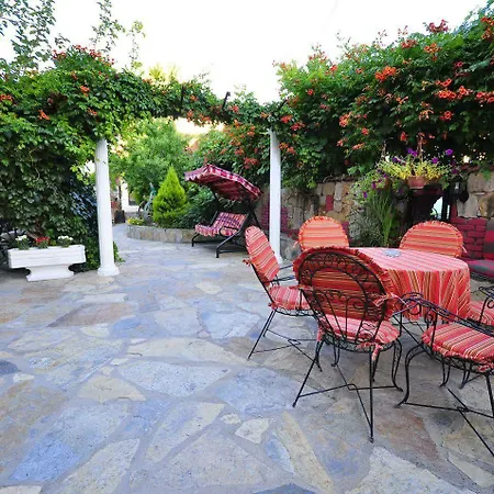 Tuerk Evi 酒店 Sarimsakli