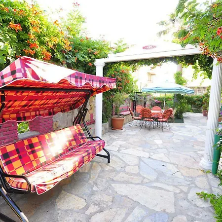 Tuerk Evi 3* Sarimsakli